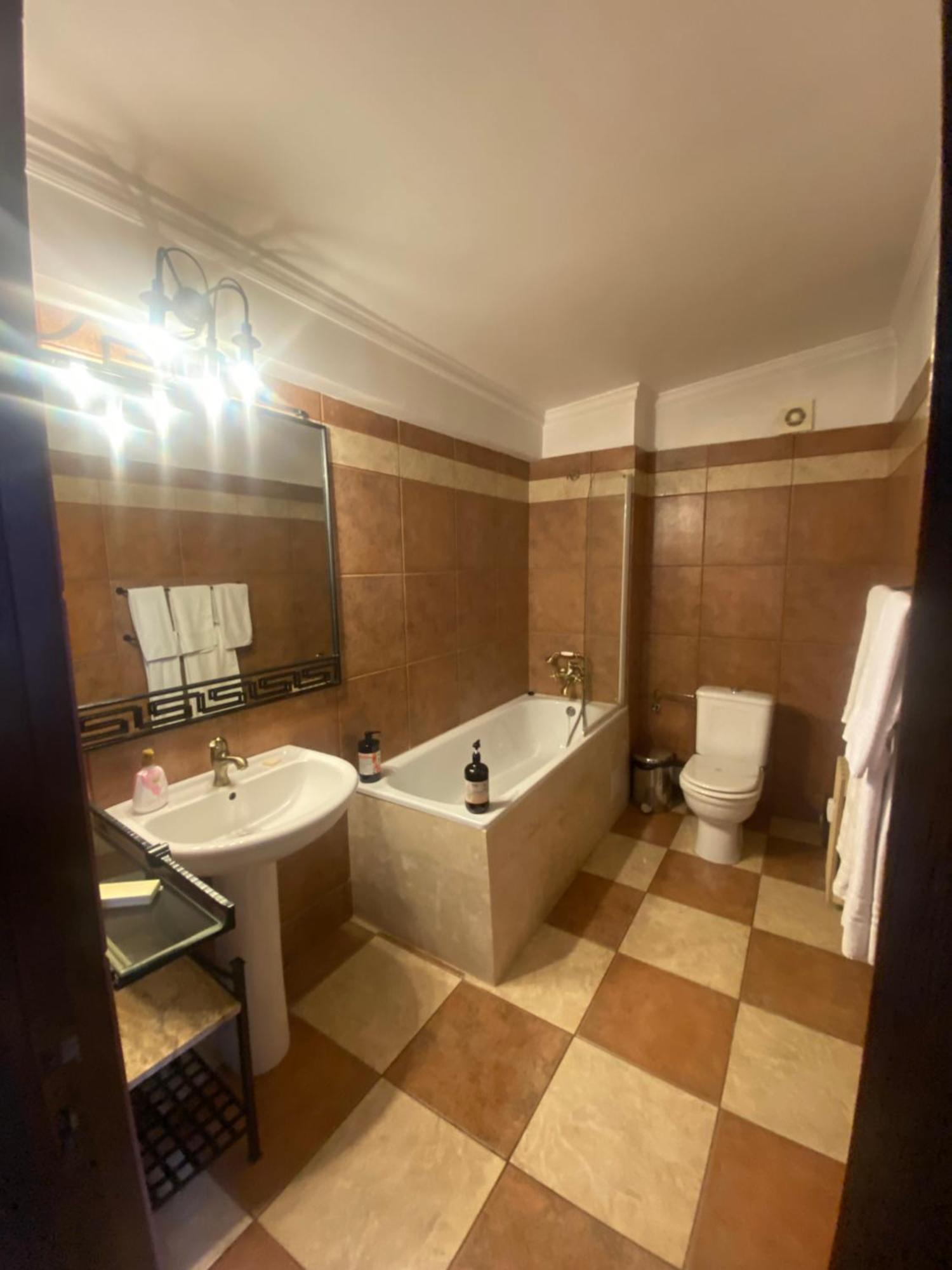Apartamente Arcul De Triumf Bukarest Exteriör bild